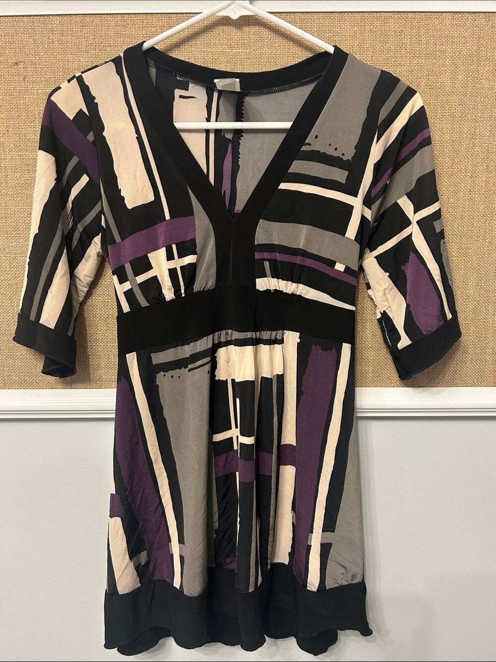 Abstract Geometric V-Neck Tunic with Purple Accents